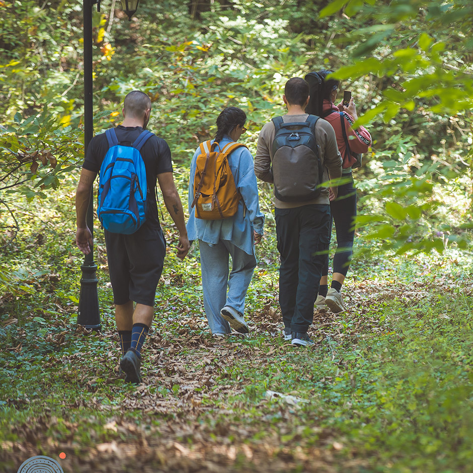 Hike in Apollo Trails